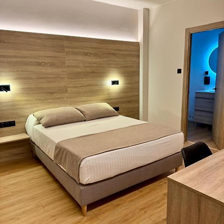 Miramar Suites Sada Eksteriør billede