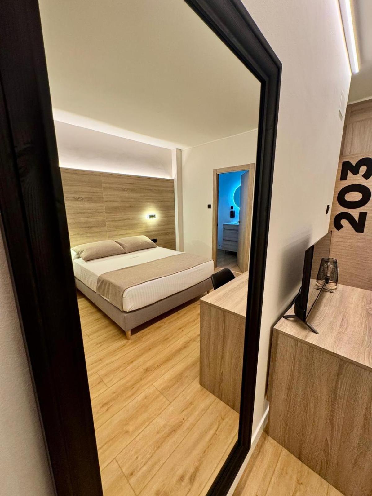 Miramar Suites Sada Eksteriør billede
