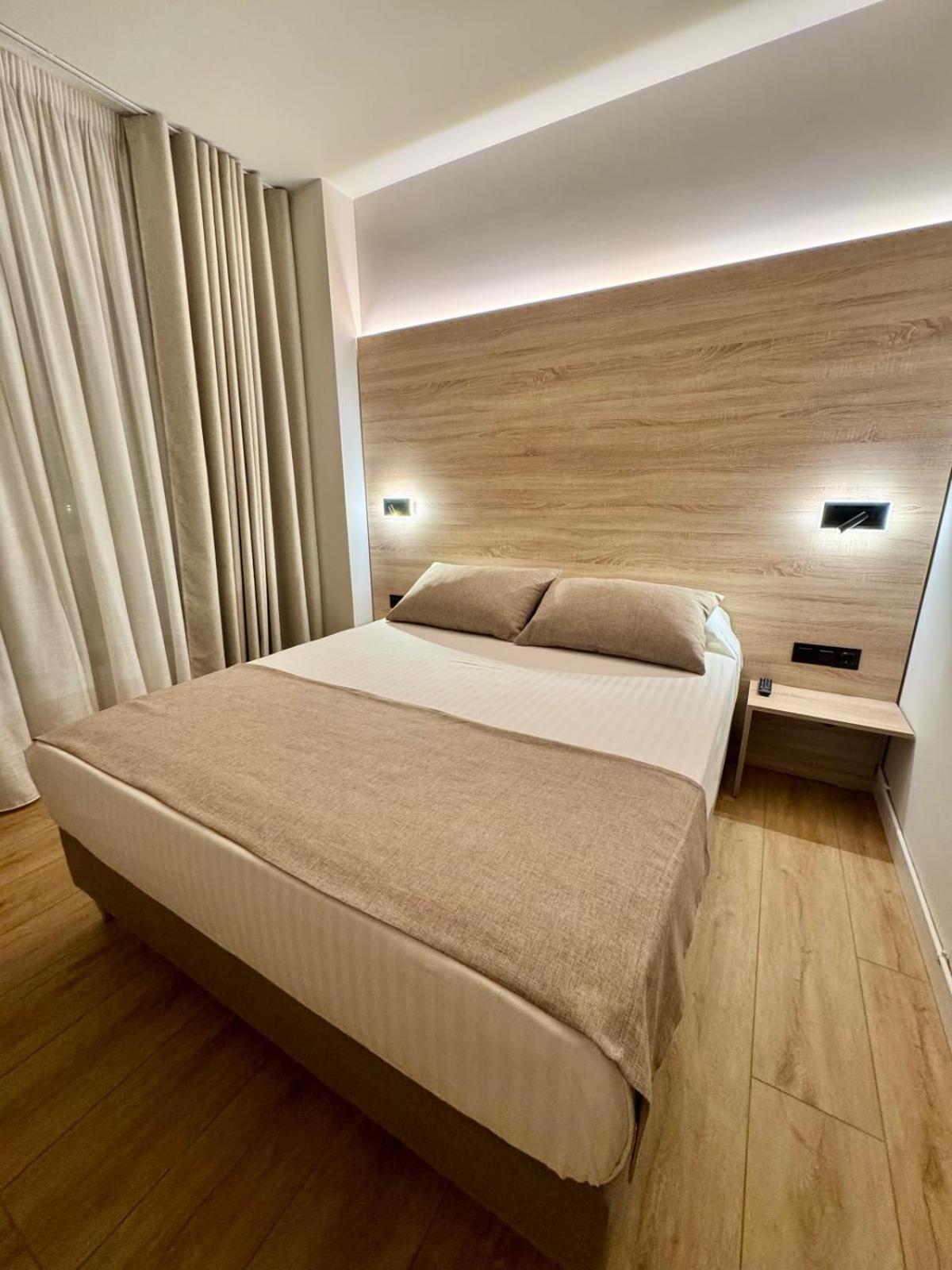 Miramar Suites Sada Eksteriør billede